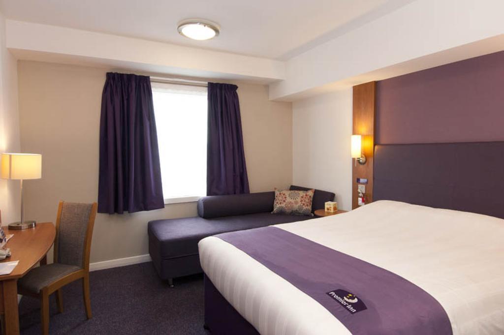 Premier Inn Sittingbourne Kent Exterior photo