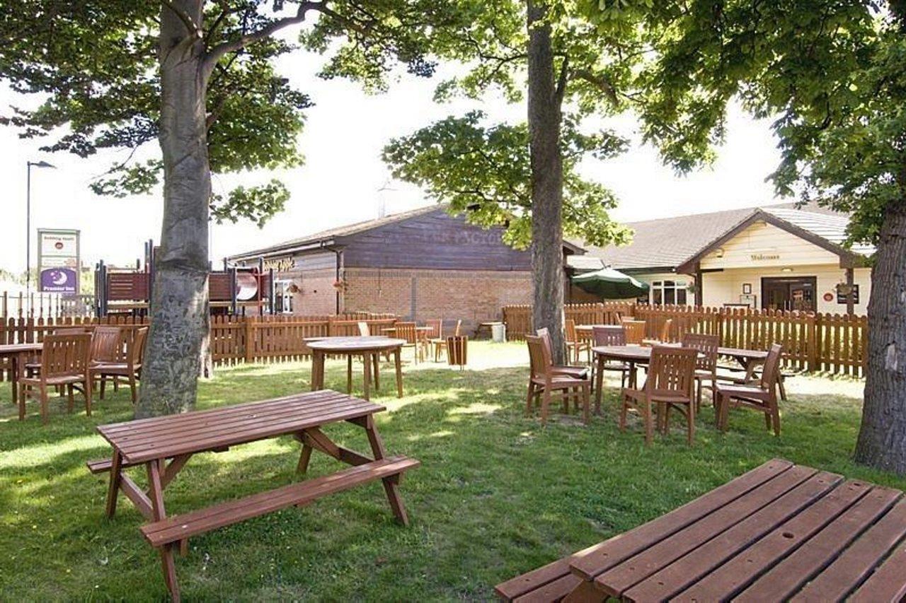 Premier Inn Sittingbourne Kent Exterior photo